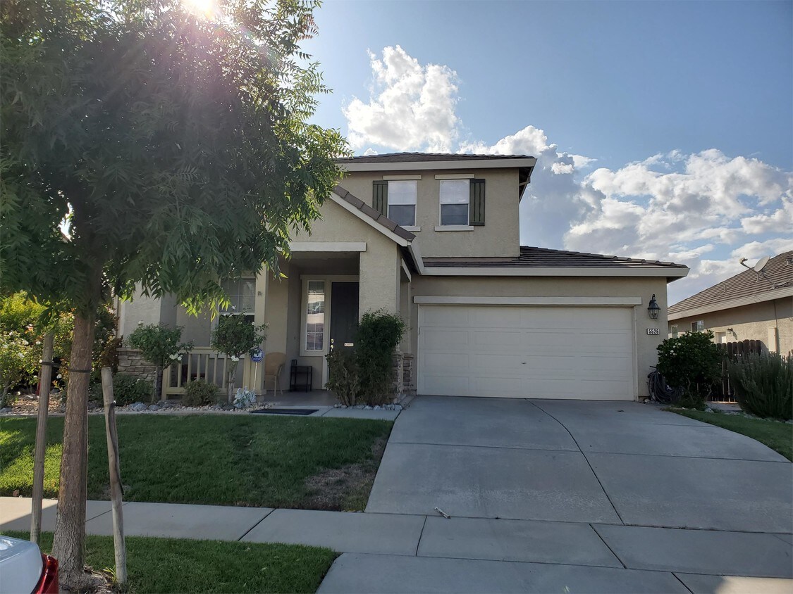 Primary Photo - 5526 Ravine Ct