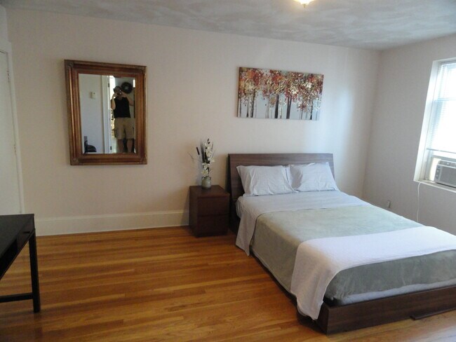 Foto del edificio - 390 Highland Ave