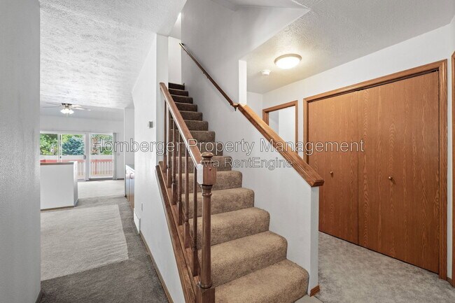 Building Photo - 1603 E 33rd Ave