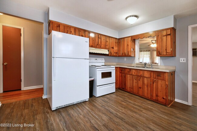 Foto del edificio - 618 Maylawn Ave