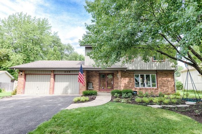 Building Photo - 4 bedroom in Naperville IL 60565