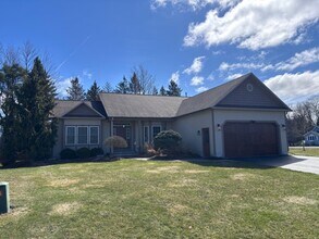 Building Photo - 4946 Greenberry Dr