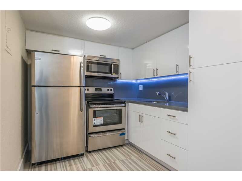 Primary Photo - 636 NE 63rd St