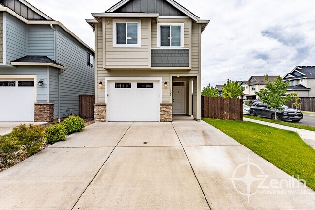 Building Photo - Modern Living in Ridgefield – 3BR/2.5BA Co...