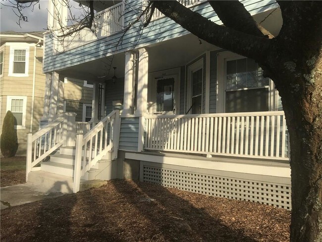 Building Photo - 138 Raleigh Ave