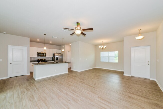 Foto del edificio - 6136 McKinley Terrace