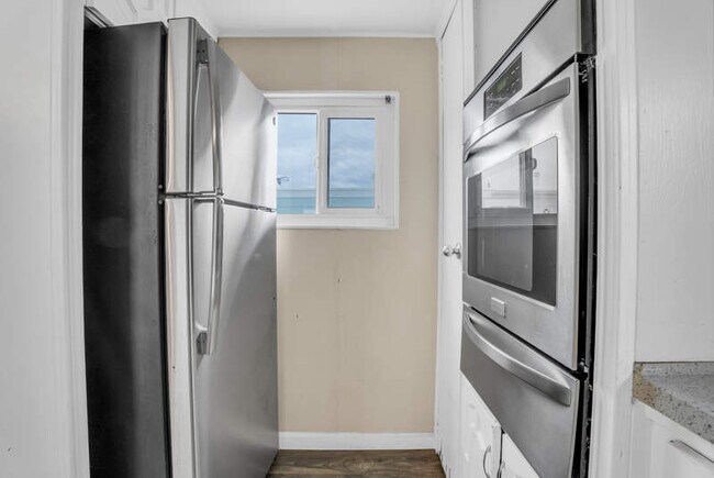 Foto del edificio - 248 2nd Ave