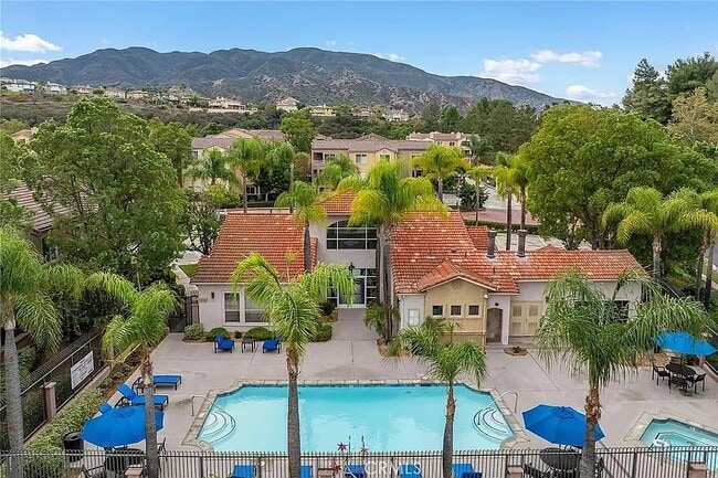 Building Photo - 2525 San Gabriel Way