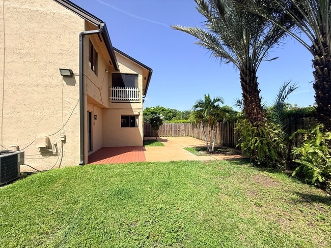 Foto del edificio - 9645 SW 148th Pl