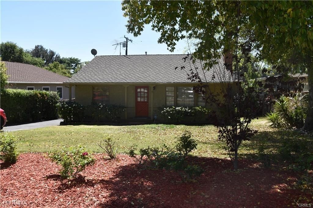 Building Photo - 3 br, 1.5 bath House - 364 San Juan Way 1