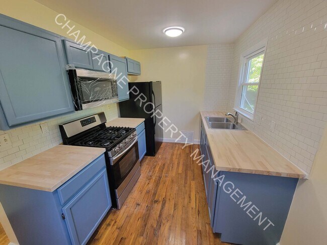 Foto del edificio - Newly Remodeled 3 Bed 2 Bath Single Family...