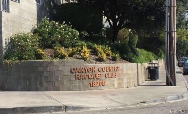 Building Photo - Darling 2+2 Condo W/Views + Amenities in g...