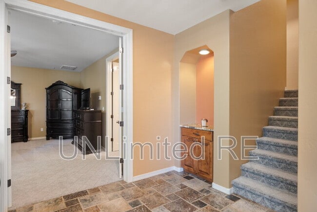 Foto del edificio - 674 Crosscreek Dr