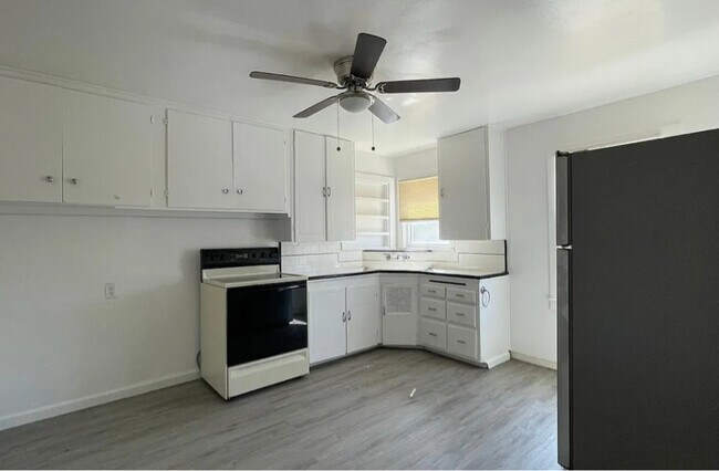 Foto del edificio - 315 E Franklin Ave