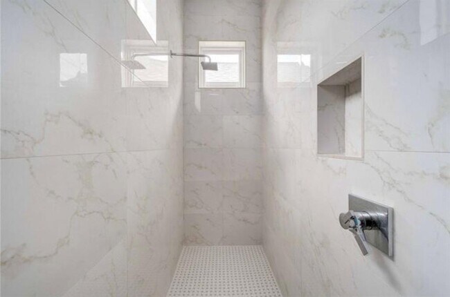 Foto del edificio - 13514 Galleria Cir
