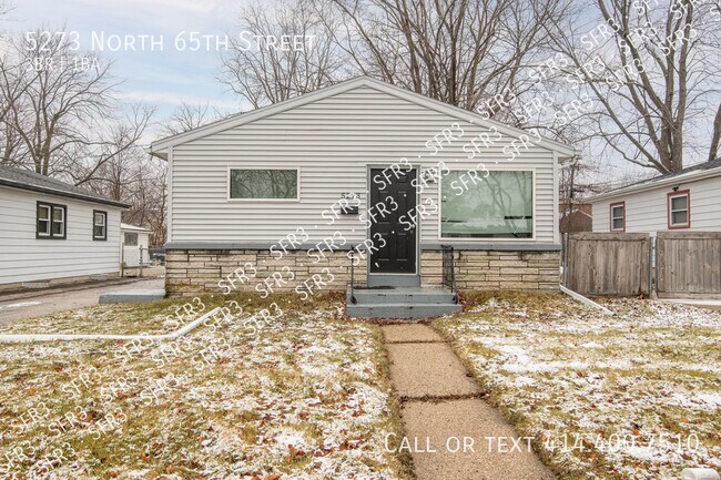 Building Photo - Renovated & Updated 3 Bedroom Home in Milw...