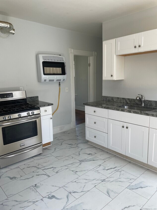 Foto principal - 204 Alder St