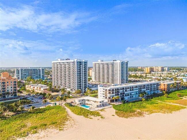 Building Photo - 525 N Ocean Blvd