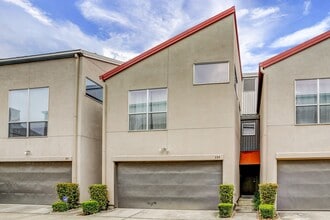 Building Photo - 359 Sydnor St