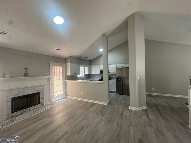 Foto del edificio - 1266 Crestridge Ln