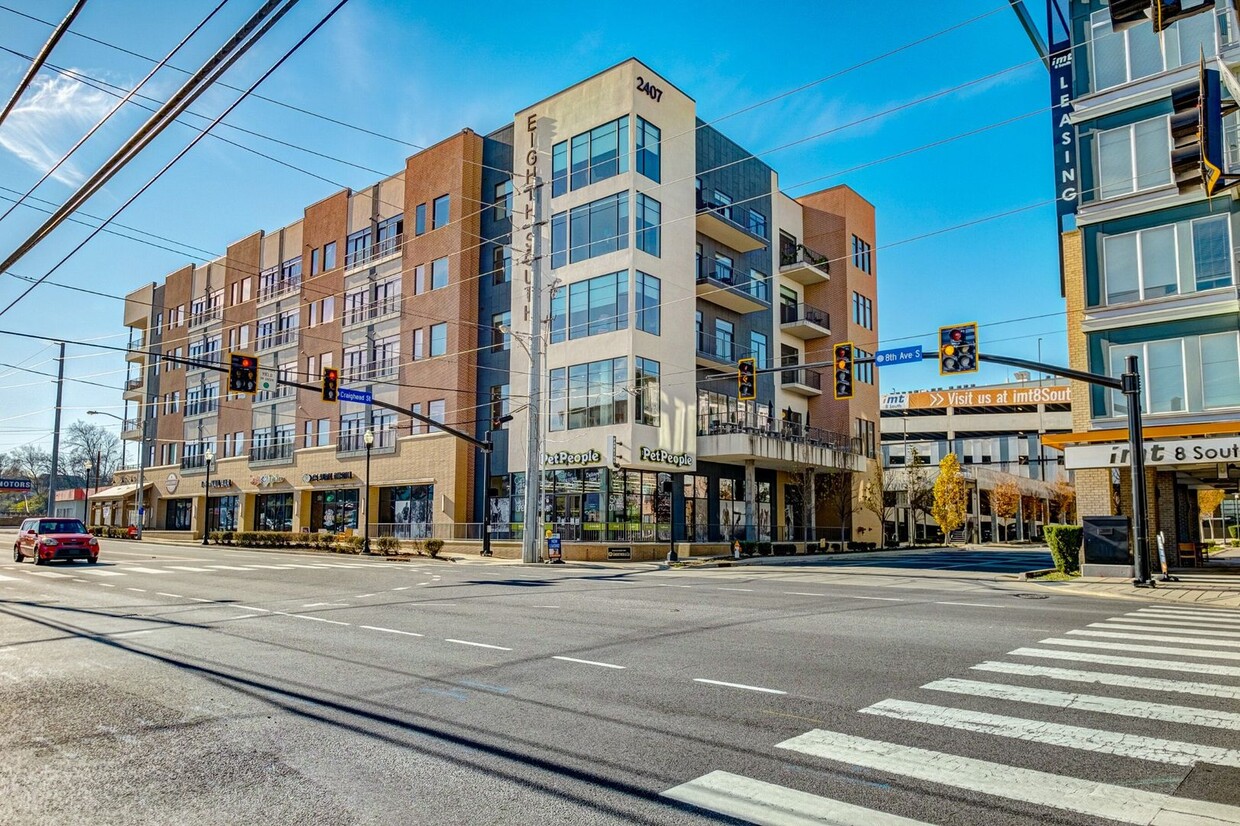 Primary Photo - 2407 8th Ave S