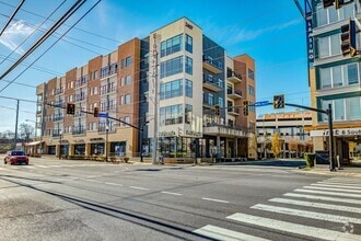 Building Photo - 2407 8th S