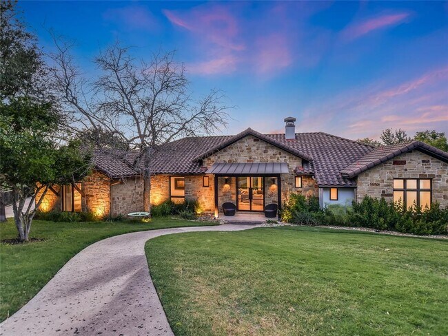 Foto del edificio - 4704 Monte Carmelo Pl