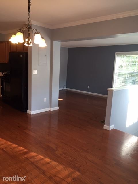 Building Photo - 1332 Hibbard Dr
