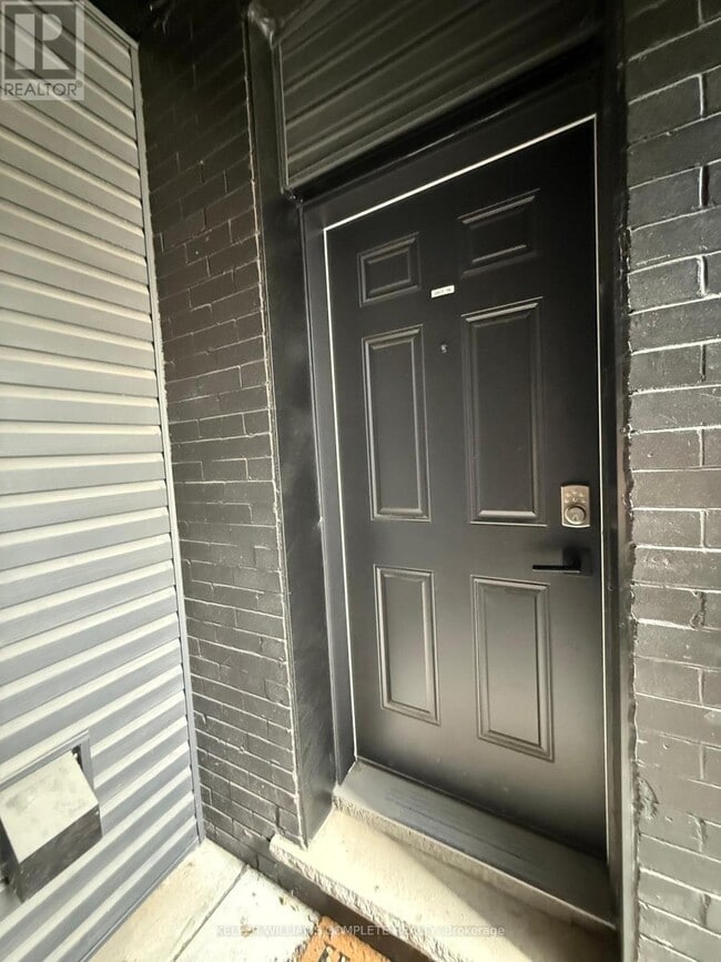 Photo du bâtiment - 590-590 Main St E