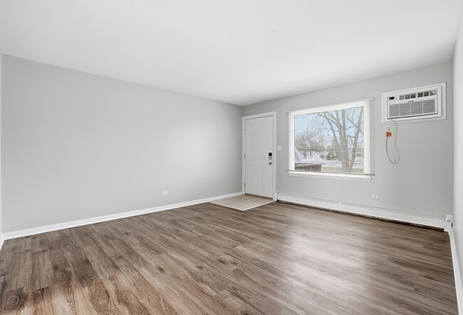 Building Photo - 431 Filweber Ct