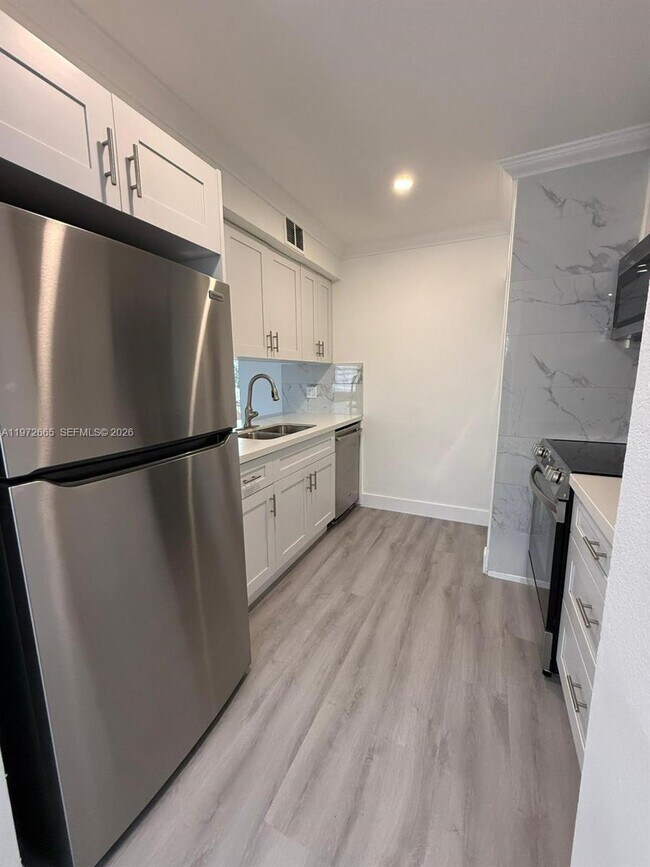 Foto del edificio - 365 SW 86th Ave