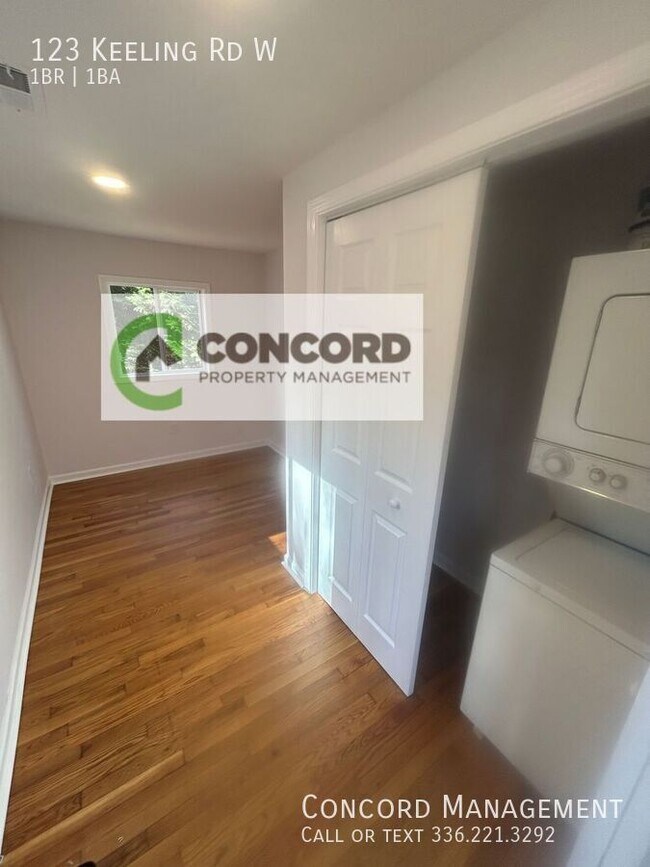 Building Photo - 123 Keeling Rd W