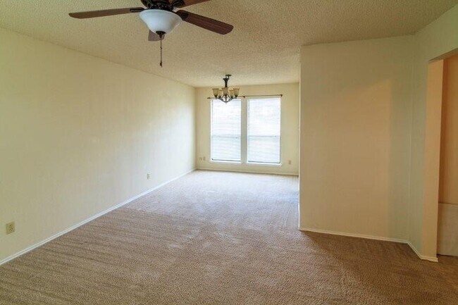 Building Photo - 5233 Turtle Cove Rd