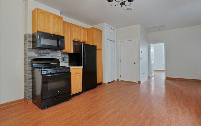 View of Front Entrance - Open Floor Plan - 394 Woodlawn Ave