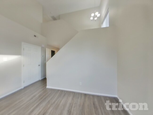 Foto del edificio - 7727 Barn Owl Dr