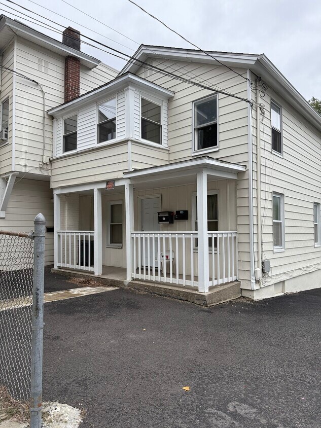 Foto principal - 100 Hawkins St