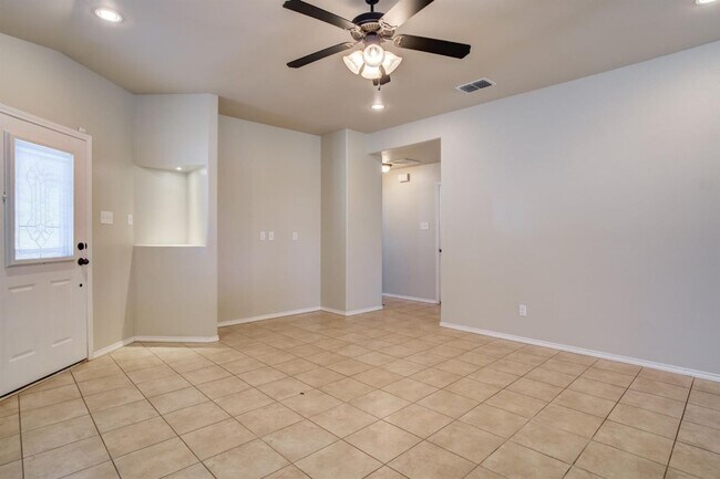 Building Photo - 3/2 in South Lubbock