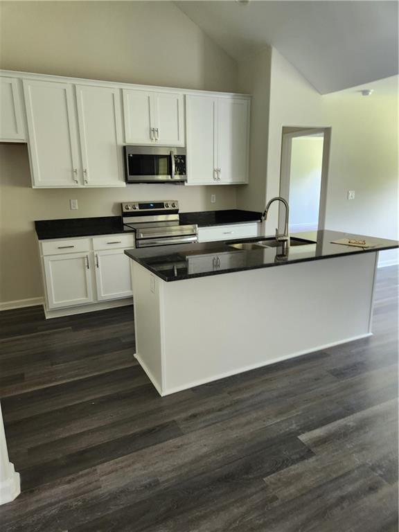 Building Photo - 263 Chestnut Dr
