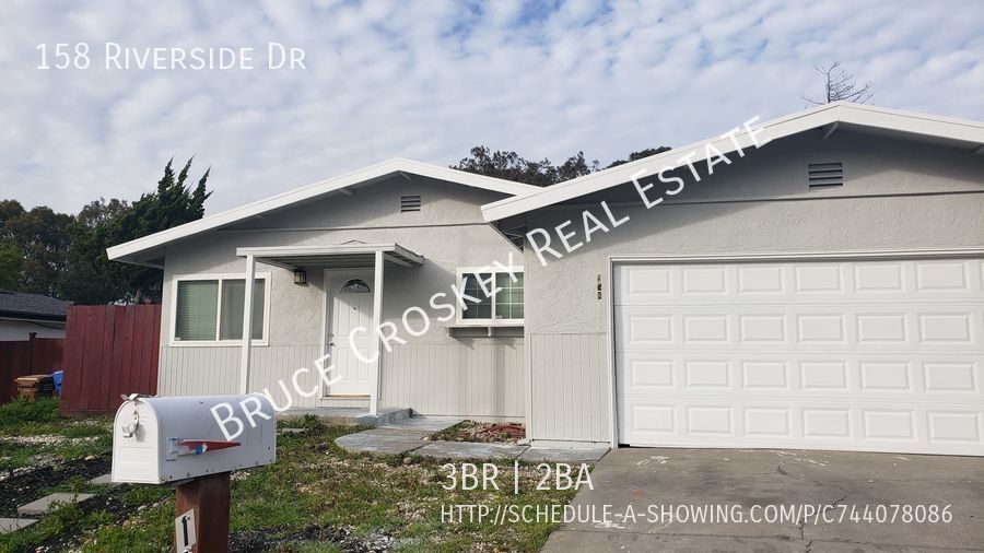 Coming soon!, Open floor plan with a bonus... House Rental in Bay