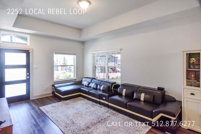 Foto del edificio - 2252 Local Rebel Lp