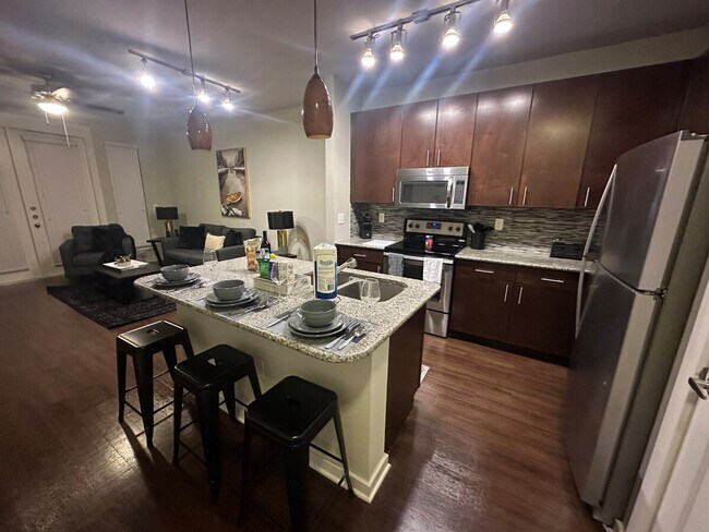 Foto del edificio - 15300 Cutten Rd