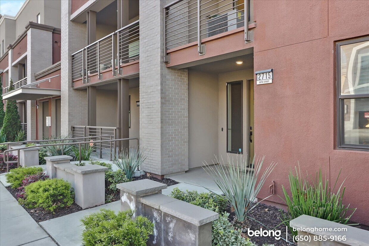 Foto principal - 2715 5th St
