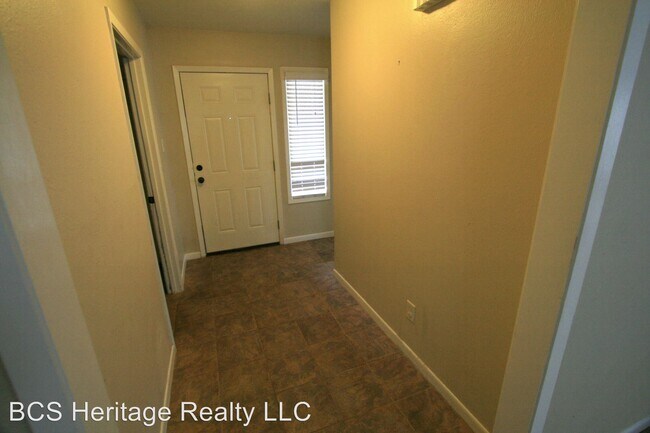 Foto del edificio - 3 br, 2 bath House - 1008 Crestwood