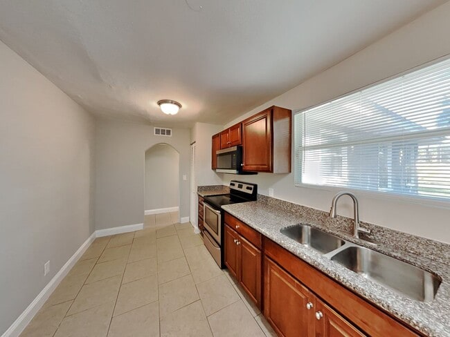 Foto del edificio - Beautiful 3 Beds 2 Baths Home in Jacksonville