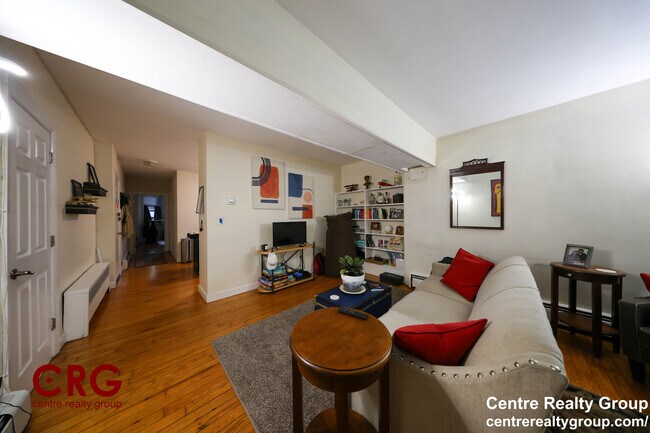 Foto del edificio - 1728 Beacon St