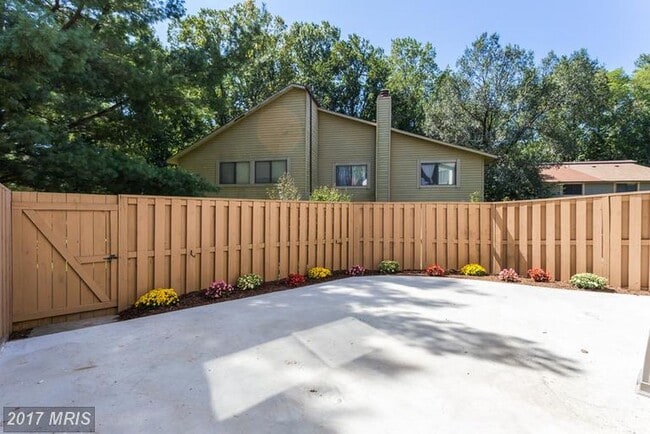 Fenced Backyard - 5735 Nordeen Oak Ct