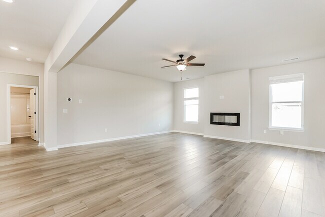 Foto del edificio - 1547 Stinson Ln