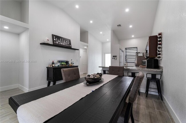 Foto del edificio - 6711 NW 193rd Ter