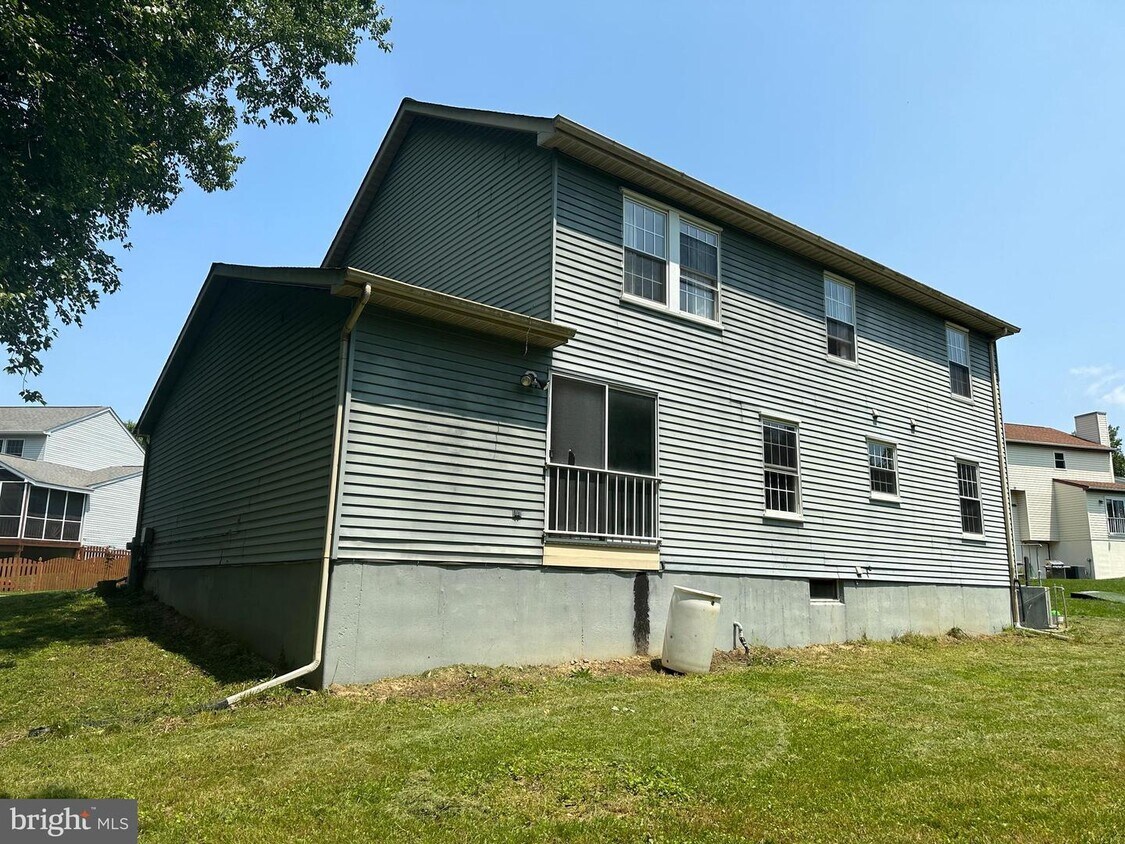 8583 Wheatfield Way, Ellicott City, MD 21043 House Rental in Ellicott