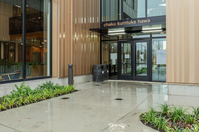 Entrada - Chaku Kumtuks Haws